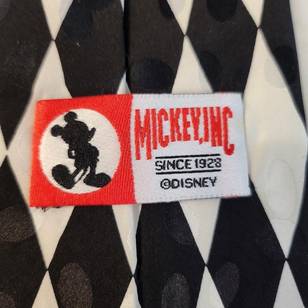 Mickey INC 100% SILK MICKEY MOUSE TIE - Picture 6 of 6